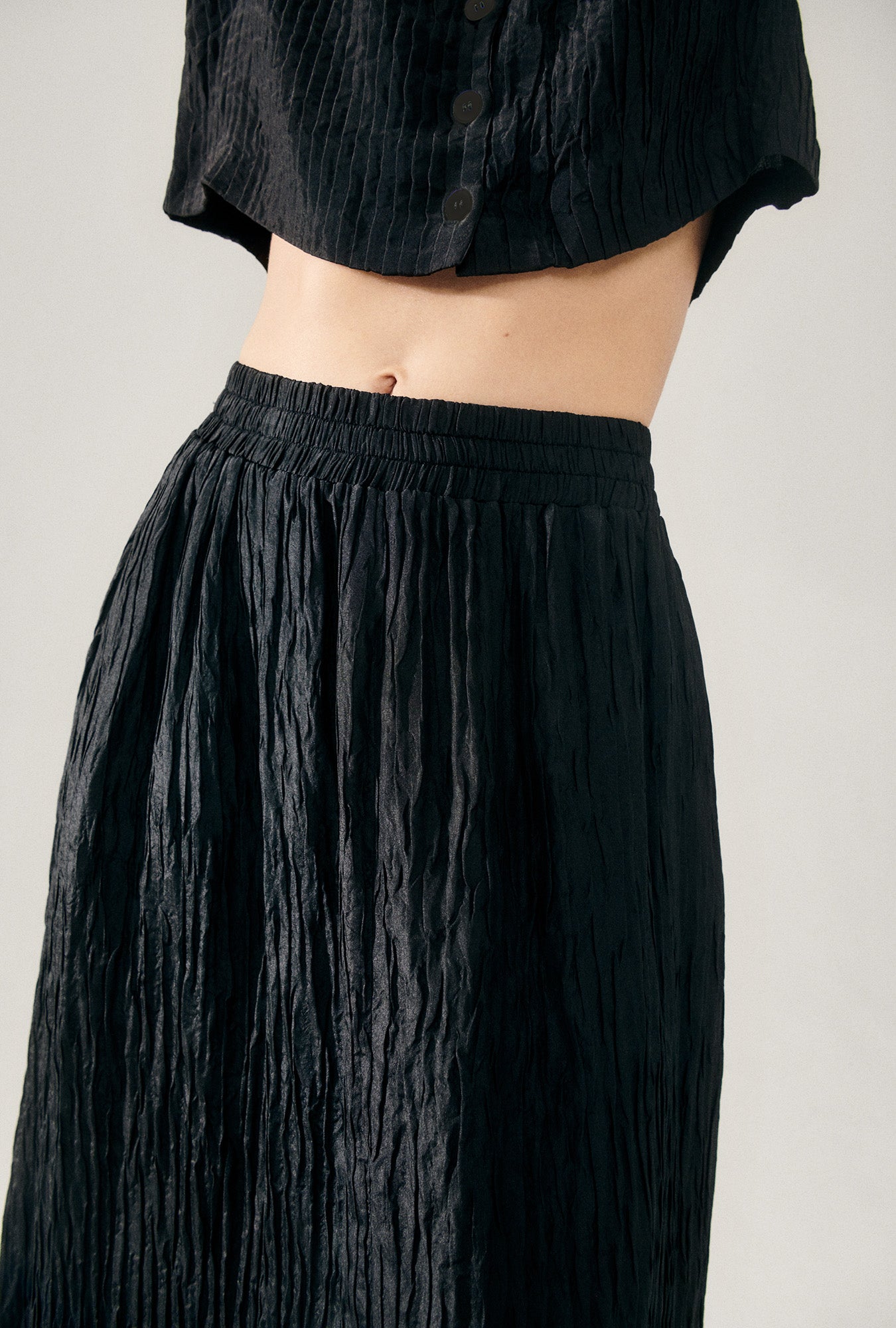 Crinkle Skirt Black