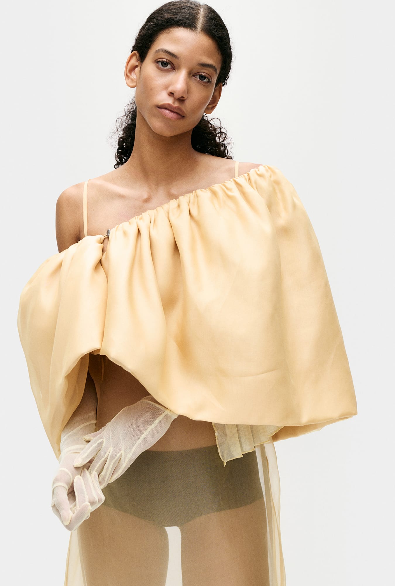 Organza Cape Beige