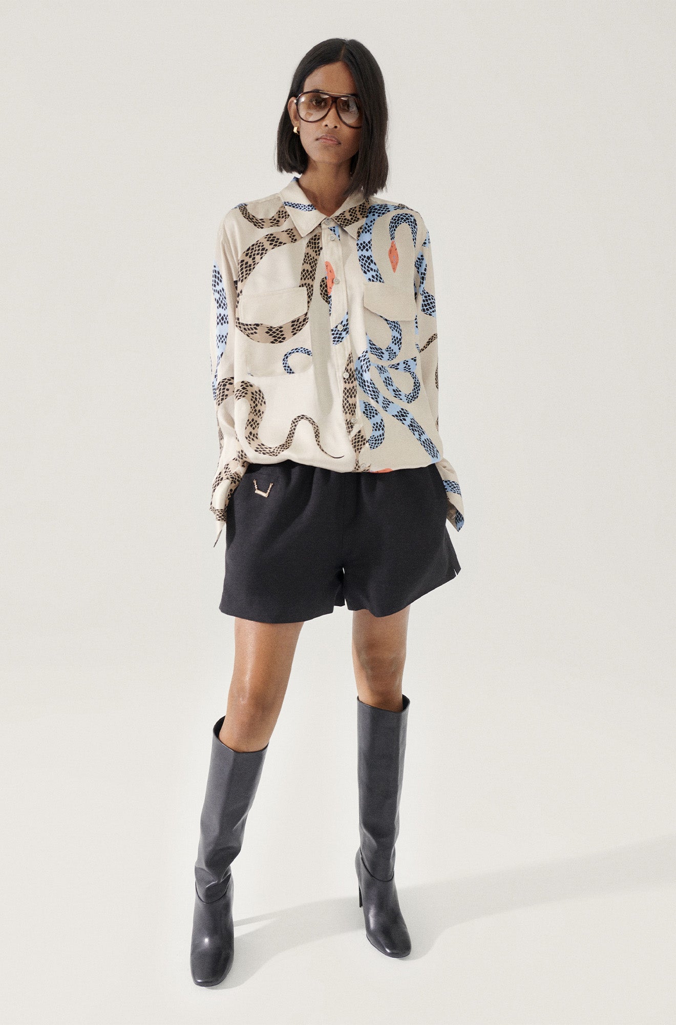 Yak Blend 70S Shorts Black