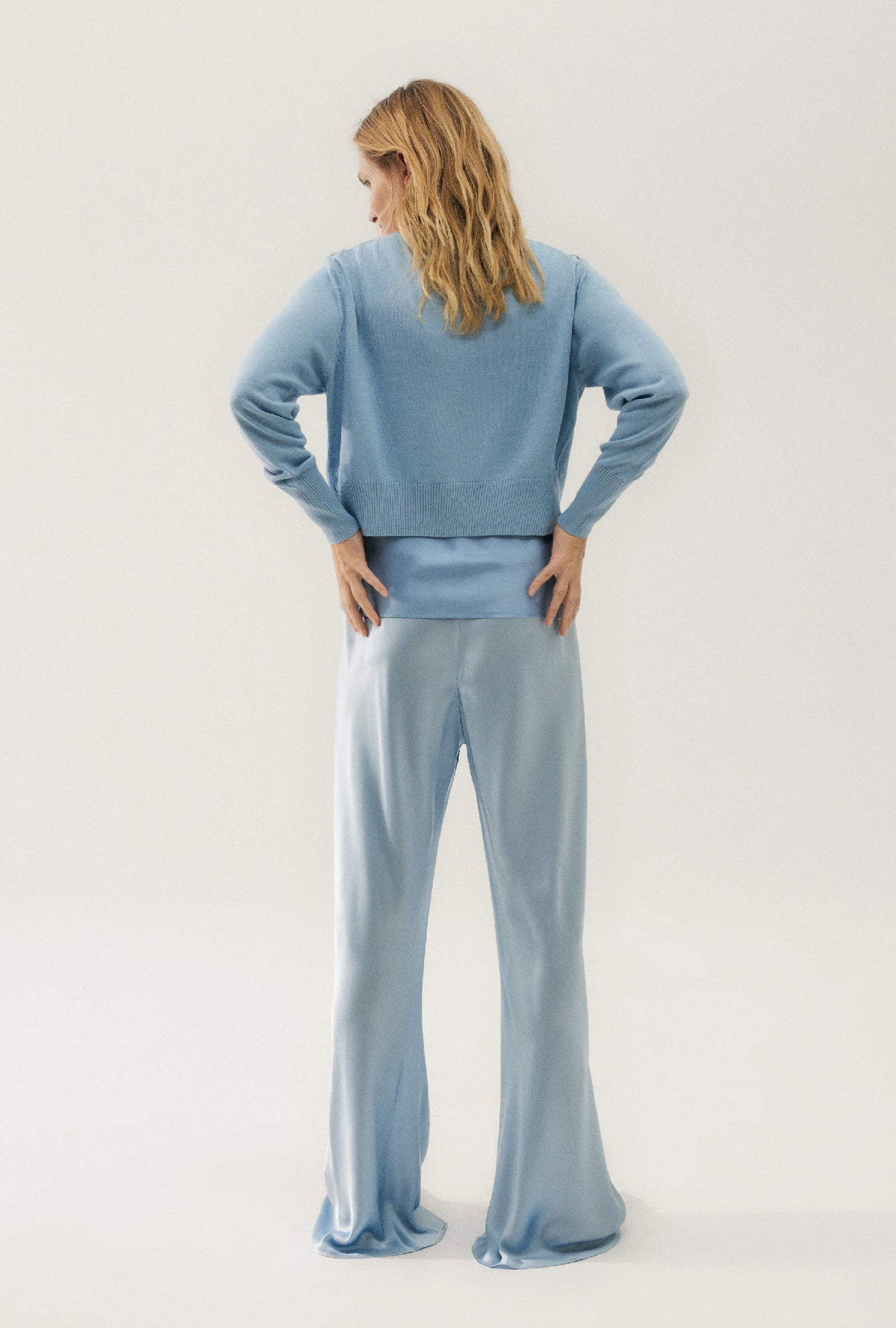 Cropped Cardigan Sky