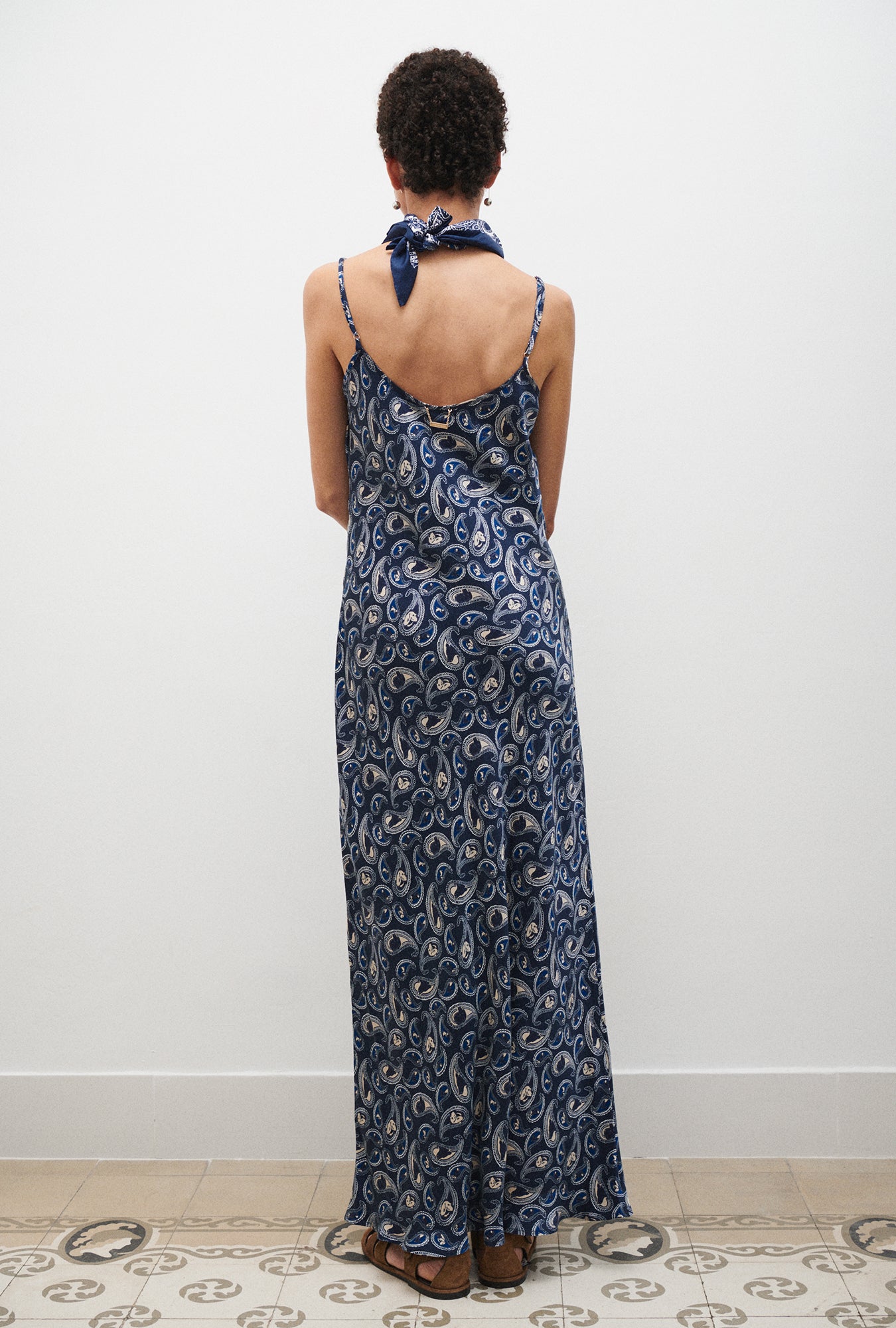 1996 Dress Hounds Paisley