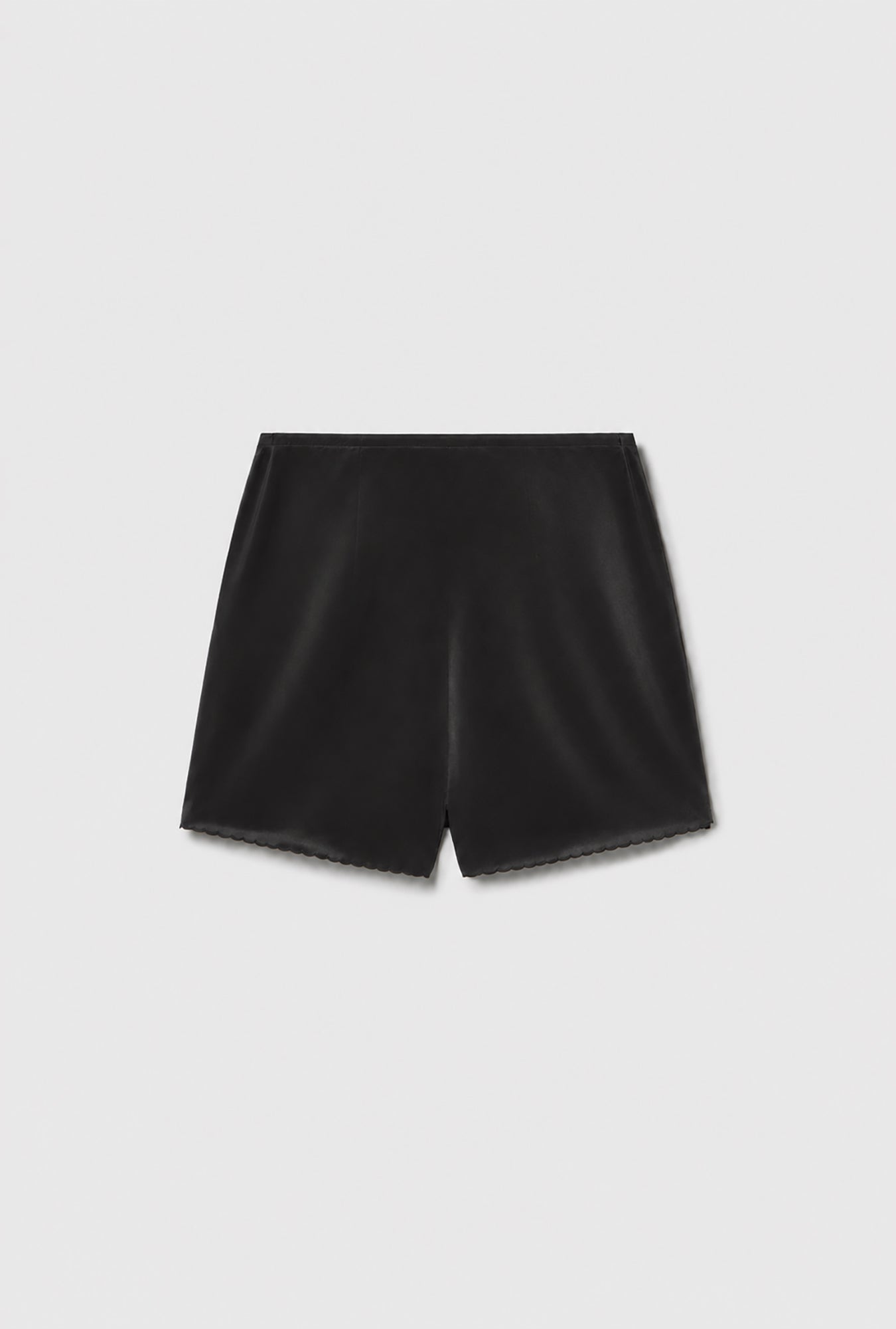 CDC Scallop Shorts Black