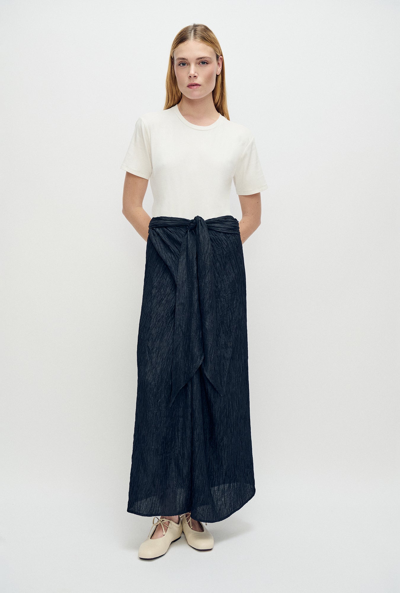Crinkle Twisted Wrap Skirt Black